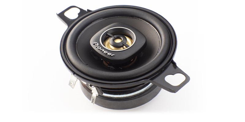 /StaticFiles/PUSA/Car_Electronics/Product Images/Subwoofers/TS-WX1210AH/TS-A709-low-view.jpg